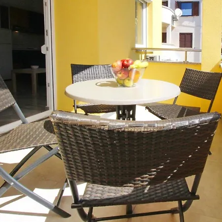 דירה In Mit Eigenem Balkon *
